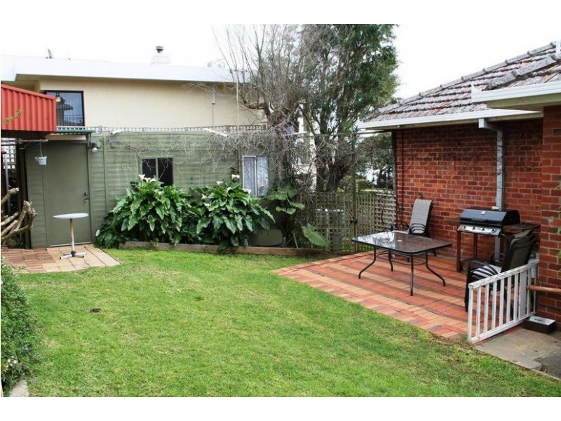 18 The Esplanade, Cowes VIC 3922