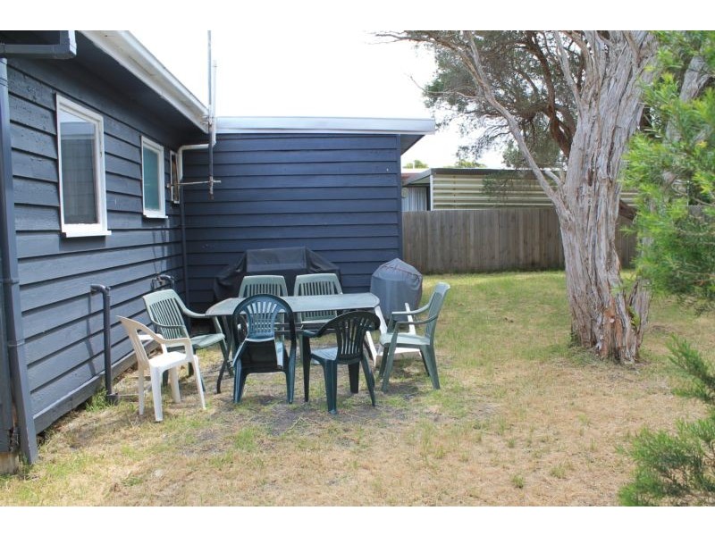 4 Southport Ave, Cape Woolamai VIC 3925