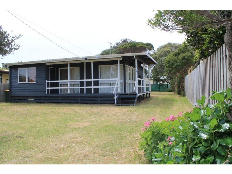 4 Southport Ave, Cape Woolamai VIC 3925