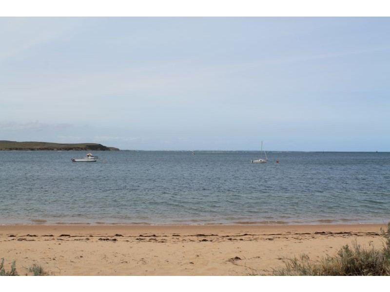 4 Southport Ave, Cape Woolamai VIC 3925