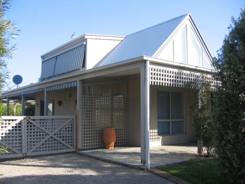 13 Bluegum Court, Cowes VIC 3922