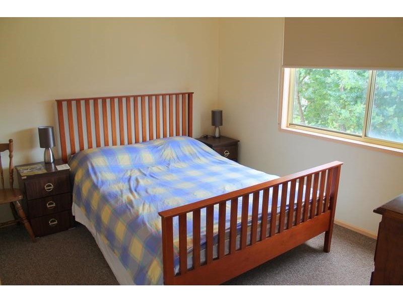 18 Caroline Street, Cowes VIC 3922