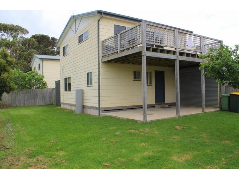 18 Caroline Street, Cowes VIC 3922