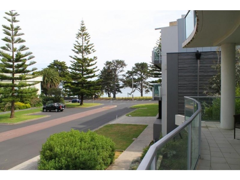 501/2-3 The Esplanade, Cowes VIC 3922