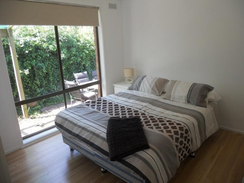 1/140-142 Settlement Rd, Cowes VIC 3922