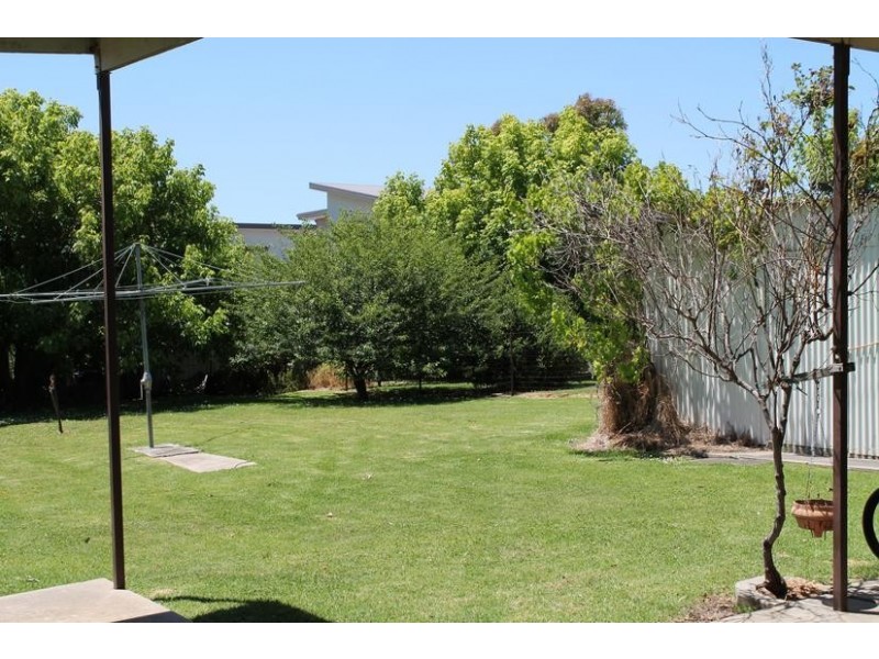 2 Perlis Avenue, Cowes VIC 3922