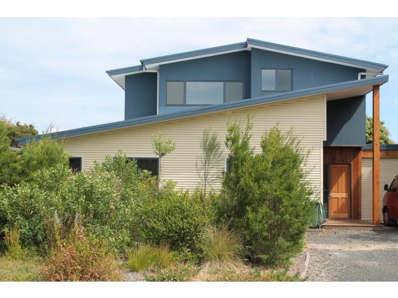 26 Kendall Avenue, Cape Woolamai VIC 3925