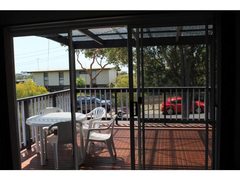 3 Caroline Ave, Cowes VIC 3922