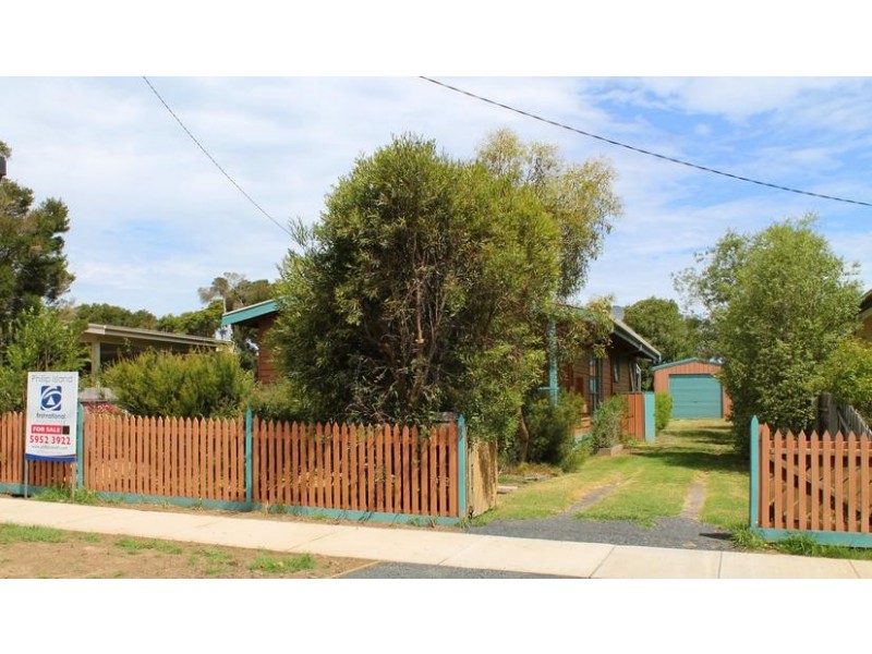 59 Churchill Drive, Cowes VIC 3922