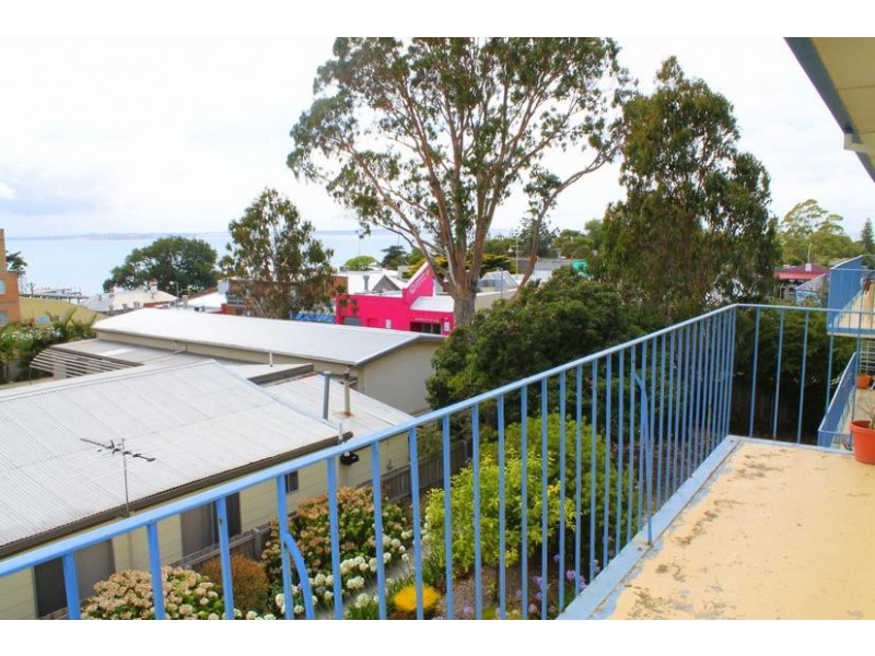 9/9 Warley Ave, Cowes VIC 3922