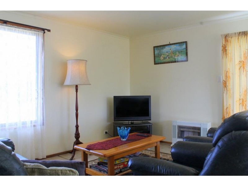 1 Anglers Road, Sunderland Bay VIC 3922