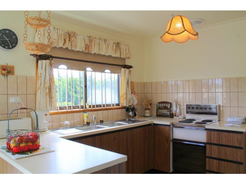 1 Anglers Road, Sunderland Bay VIC 3922