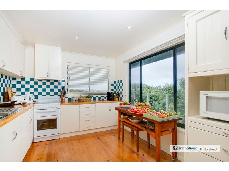 180 The Esplanade, Surf Beach VIC 3922