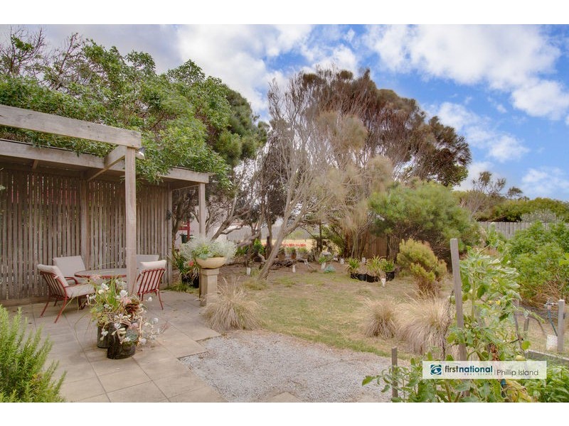 180 The Esplanade, Surf Beach VIC 3922