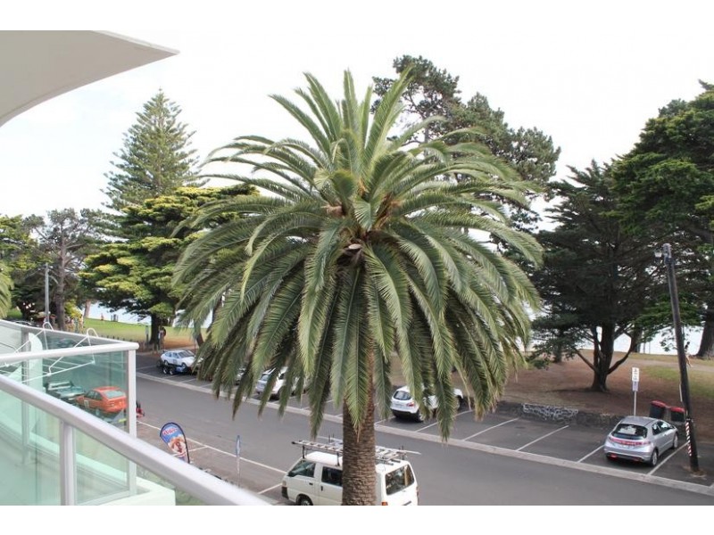 245/1 The Esplanade, Cowes VIC 3922