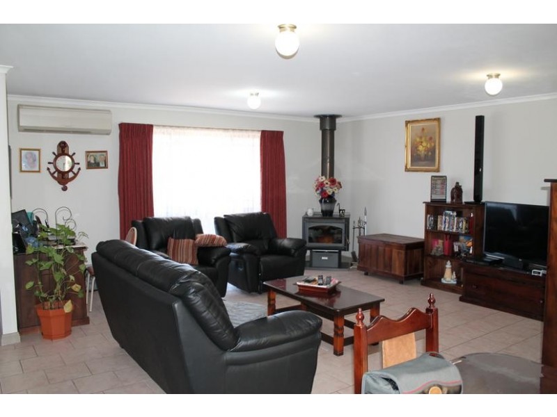 43 Summerhayes Avenue, Cape Woolamai VIC 3925