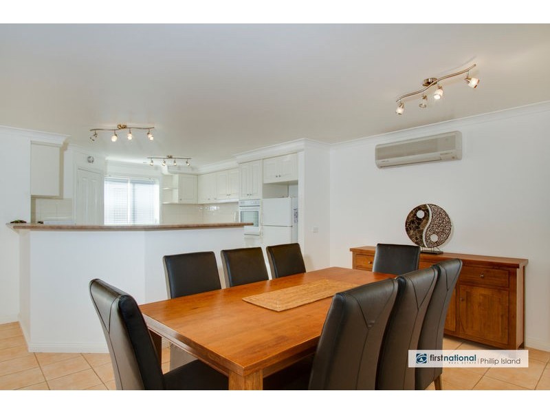 19 Malcalm Avenue, Surf Beach VIC 3922