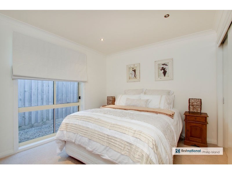 19 Malcalm Avenue, Surf Beach VIC 3922