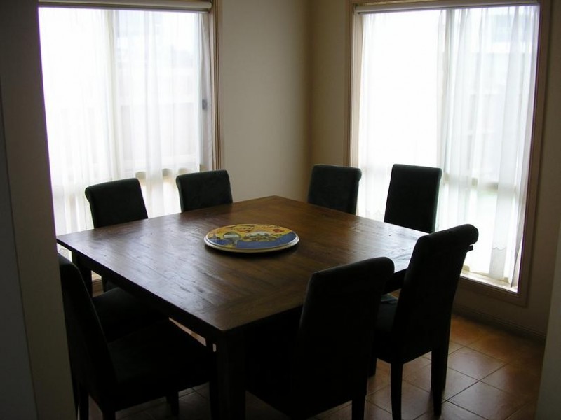 27 Katherine Circuit, Cowes VIC 3922