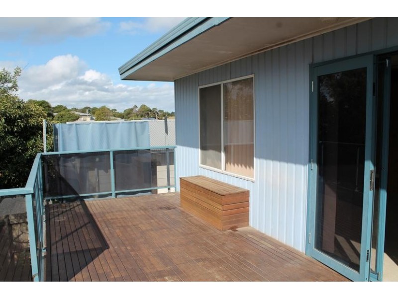 81 Churchill Drive, Cowes VIC 3922