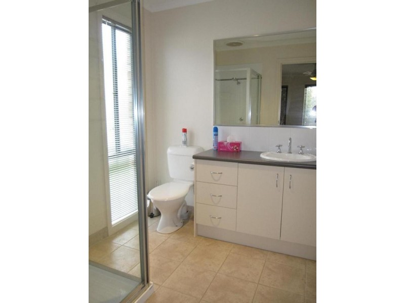 38 Katherine Circuit, Cowes VIC 3922