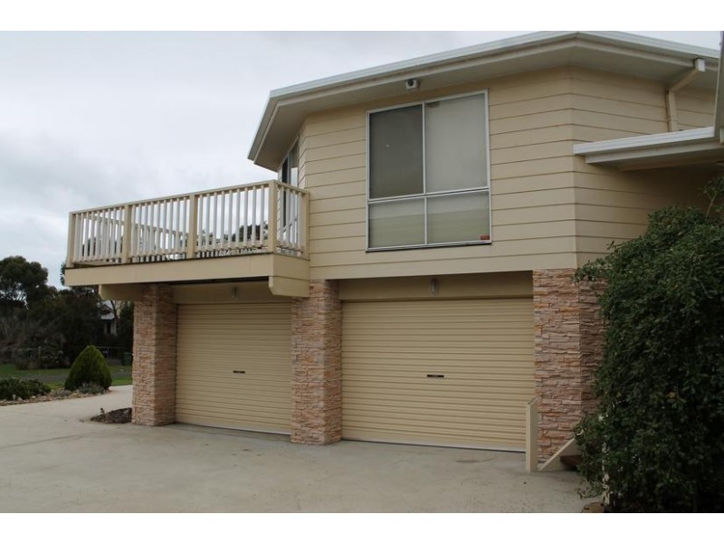 18 California Drive, Smiths Beach VIC 3922