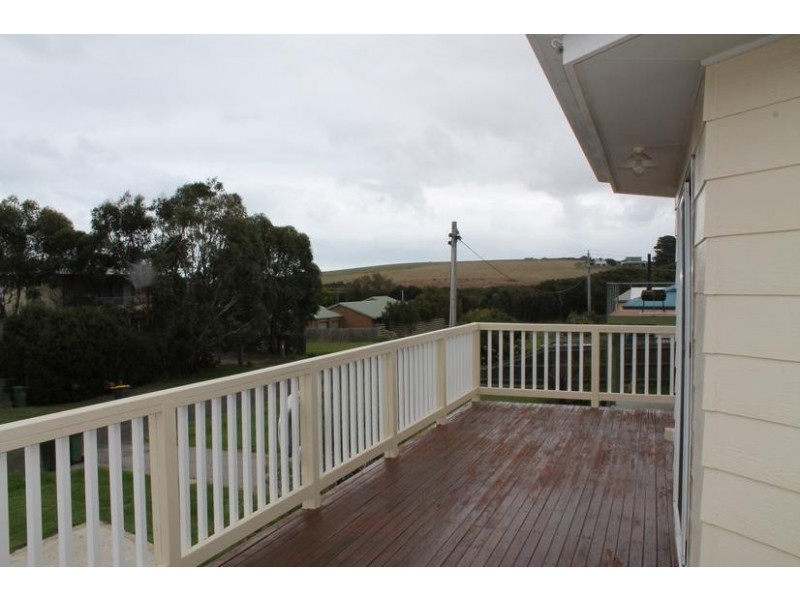 18 California Drive, Smiths Beach VIC 3922