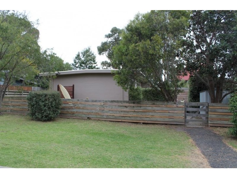 1/4 Highland Avenue, Cowes VIC 3922