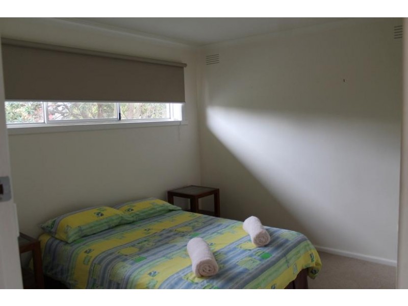 1/4 Highland Avenue, Cowes VIC 3922