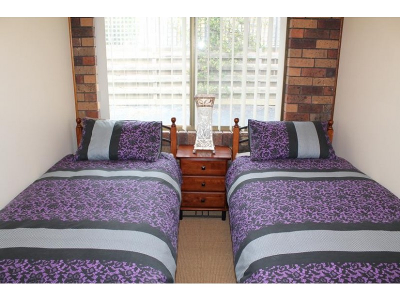 1/4 McHaffie Drive, Cowes VIC 3922