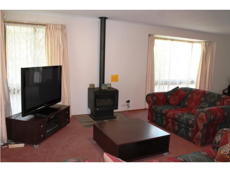 16 Gordon Street, Cowes VIC 3922