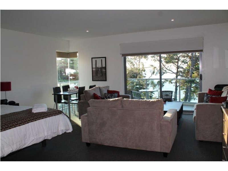 340/2-3 The Esplanade, Cowes VIC 3922