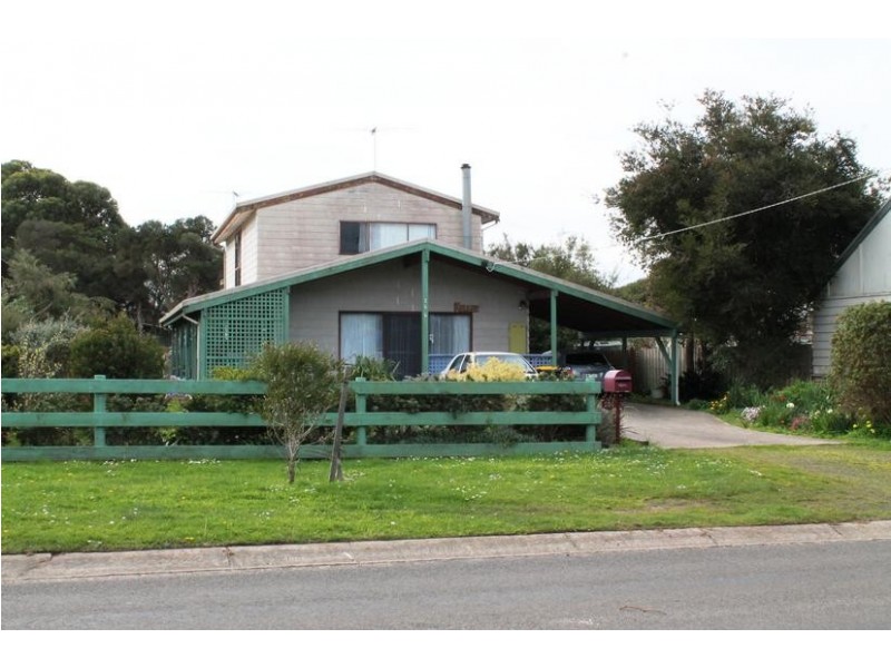 256 Church Street, Cowes VIC 3922