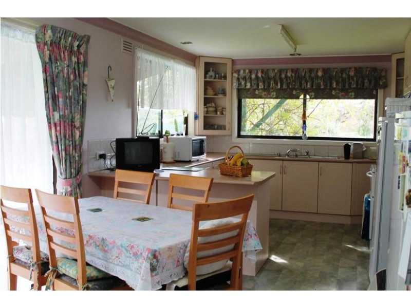 256 Church Street, Cowes VIC 3922