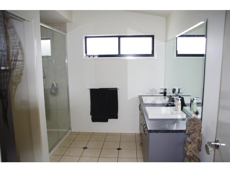 18 Sedgman Road, Wimbledon Heights VIC 3922