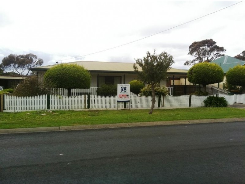 260 Settlement Road, Cowes VIC 3922