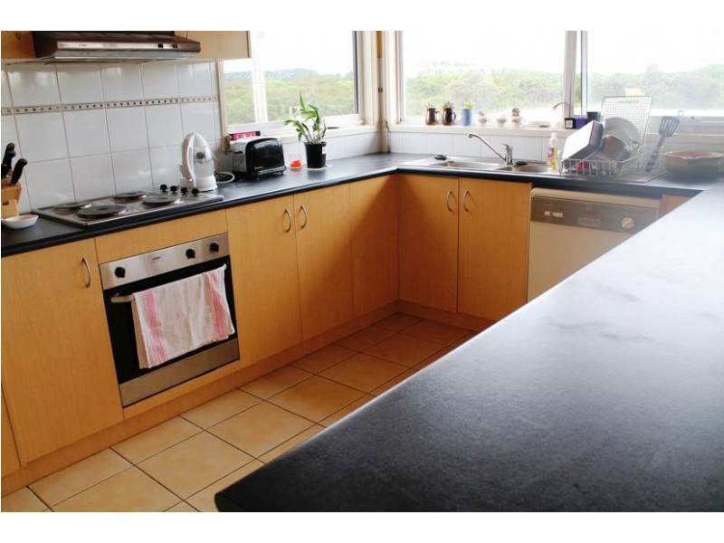 2 Sunderland Bay Road, Sunderland Bay VIC 3922
