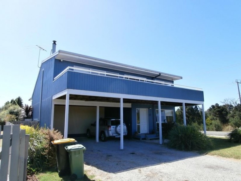2 Sunderland Bay Road, Sunderland Bay VIC 3922
