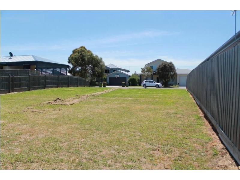 12 Katherine Circuit, Cowes VIC 3922