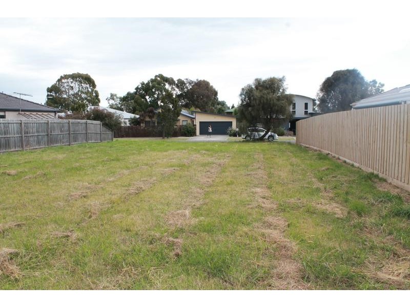 51 Katherine Circuit, Cowes VIC 3922
