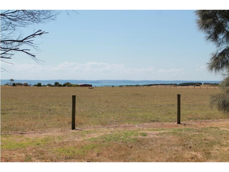 12 McHaffies Lane, Ventnor VIC 3922