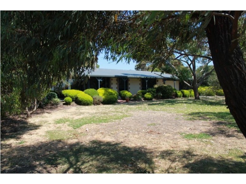 12 McHaffies Lane, Ventnor VIC 3922