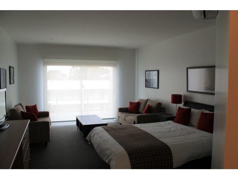 250 The Esplanade, Cowes VIC 3922