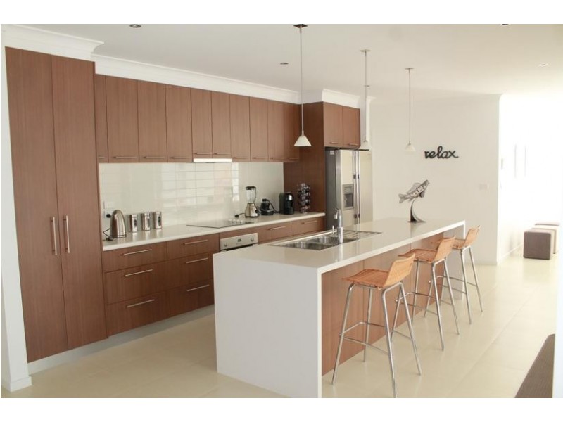 30 Highland Ave, Cowes VIC 3922
