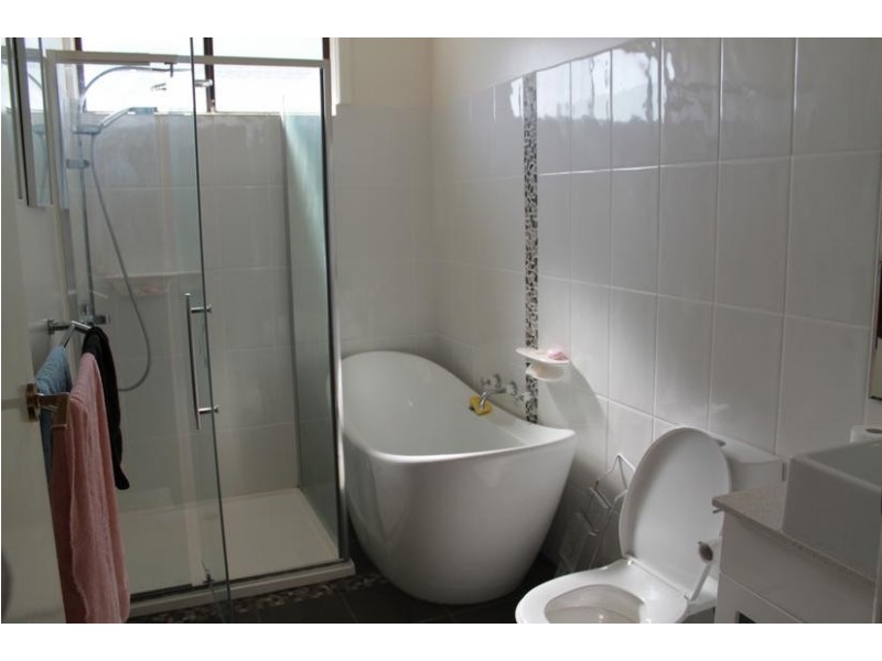 19 Seaview Drive, Surf Beach VIC 3922