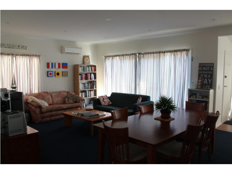 19 Seaview Drive, Surf Beach VIC 3922