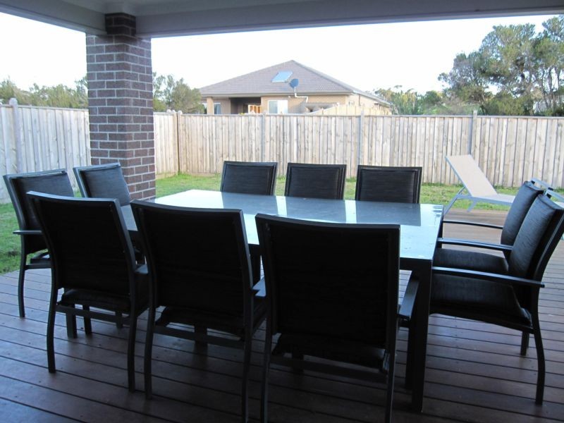17 Rosella Grove, Cowes VIC 3922