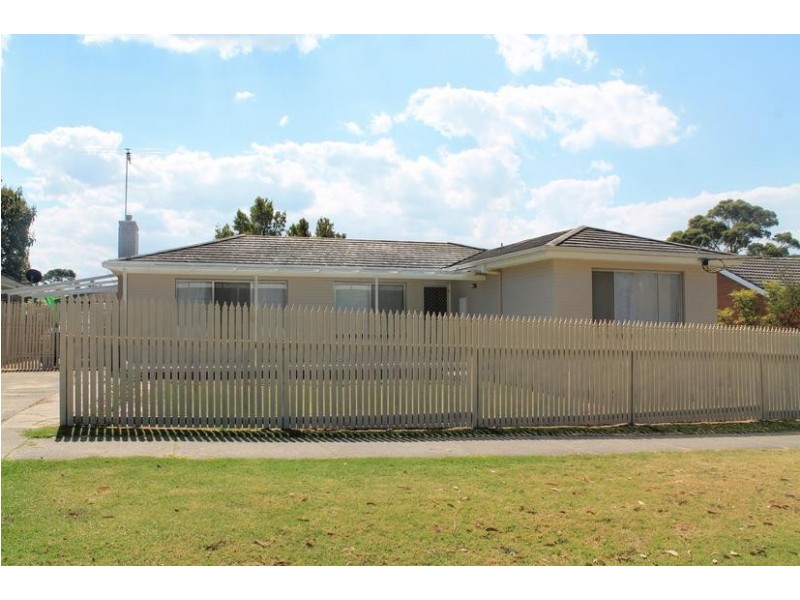 42 Church Street, Cowes VIC 3922