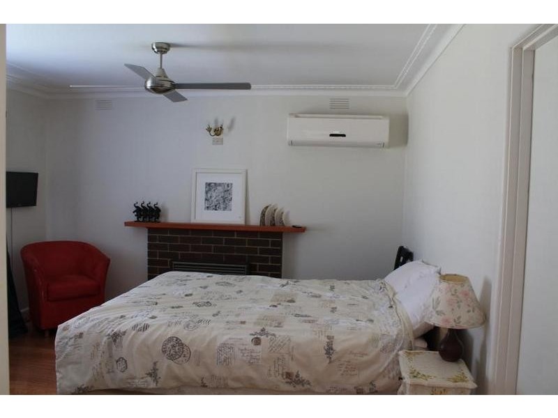 42 Church Street, Cowes VIC 3922