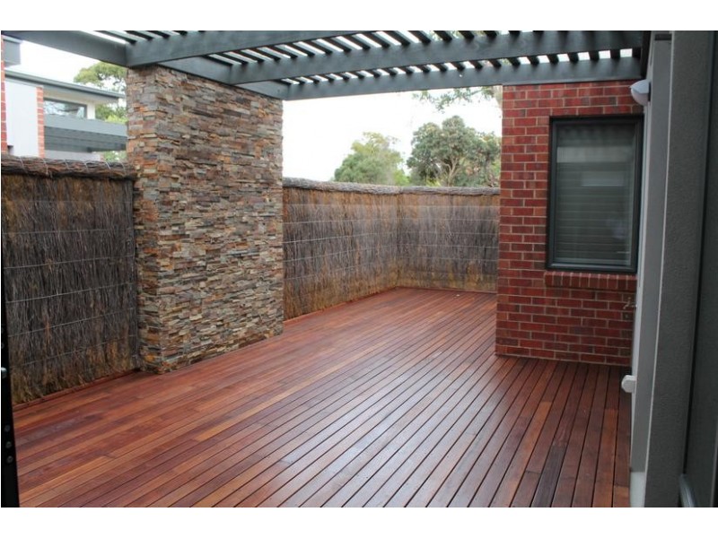 2/9 Douglas Road, Cowes VIC 3922